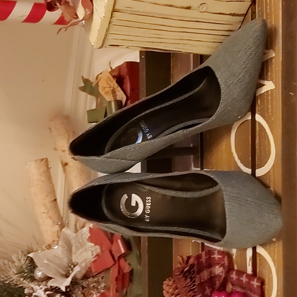 G by GUESS shoes 6M- jean material NWOB